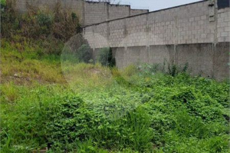 Terreno / Lote a Venda no Residencial Parque dos Pinheiros em Vinhedo/SP