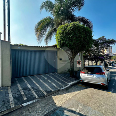 Casa com Piscina e Churrasqueira | 2 Suítes | Edícula | 3 Vagas | 275m²