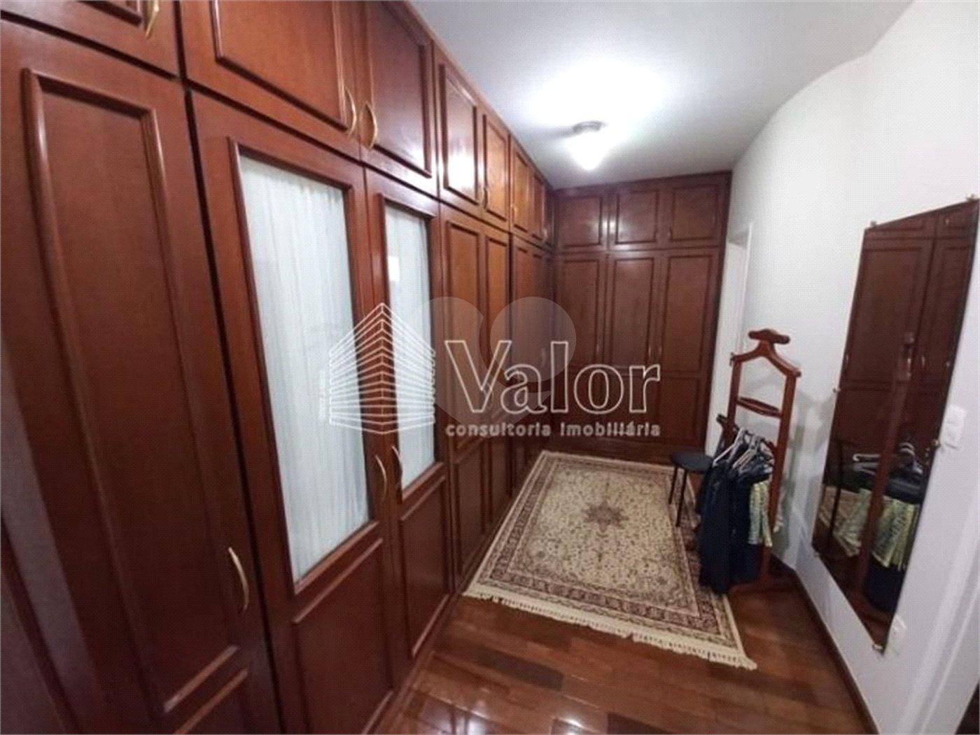 Sobrado no Condomínio Residencial Sabará