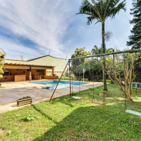 Casa Térrea à venda com 3 quartos, sendo 1 suíte, em Interlagos, São Paulo, SP
