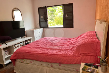 Casa Térrea à venda com 3 quartos, sendo 1 suíte,  em Socorro, São Paulo, SP