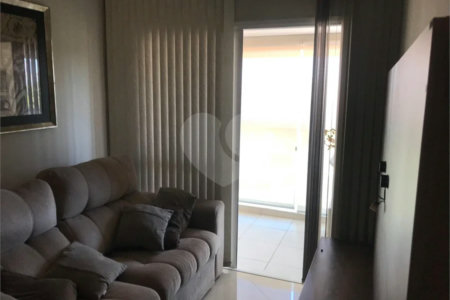 APARTAMENTO MOBILIADO EM FRENTE AO SHOPPING 02 DORMITÒRIOS