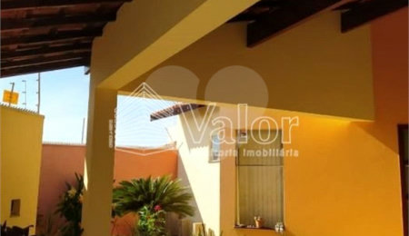 Casa à venda com 3 quartos, sendo 2 suítes,  em Planalto Paraíso, São Carlos, SP