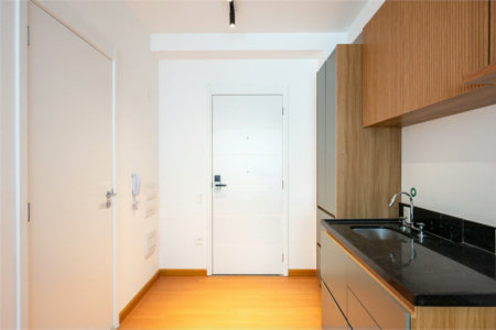 LINDO STUDIO DE 32M² PRÓXIMO DE TUDO