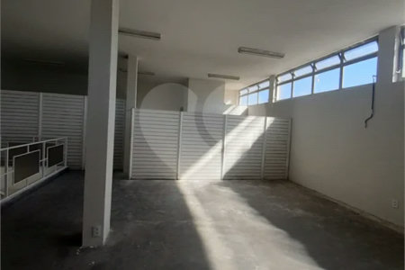 Salão Comercial de Esquina para Locação – Centro de Indaiatuba/SP