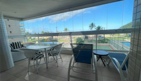 Apartamento à venda com 3 quartos, sendo 1 suíte,  no Centro, Bertioga, SP
