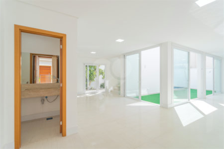 Casa à venda com 4 suítes no condomínio Villagio Quadrifolio, São Paulo - SP