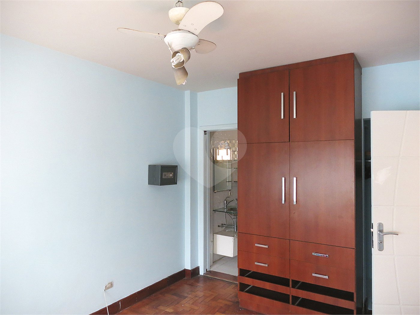 Apartamento com uma suíte na Bela Vista