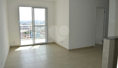 Apartamento à venda com 3 quartos, sendo 1 suíte,  em Catumbi, São Paulo, SP