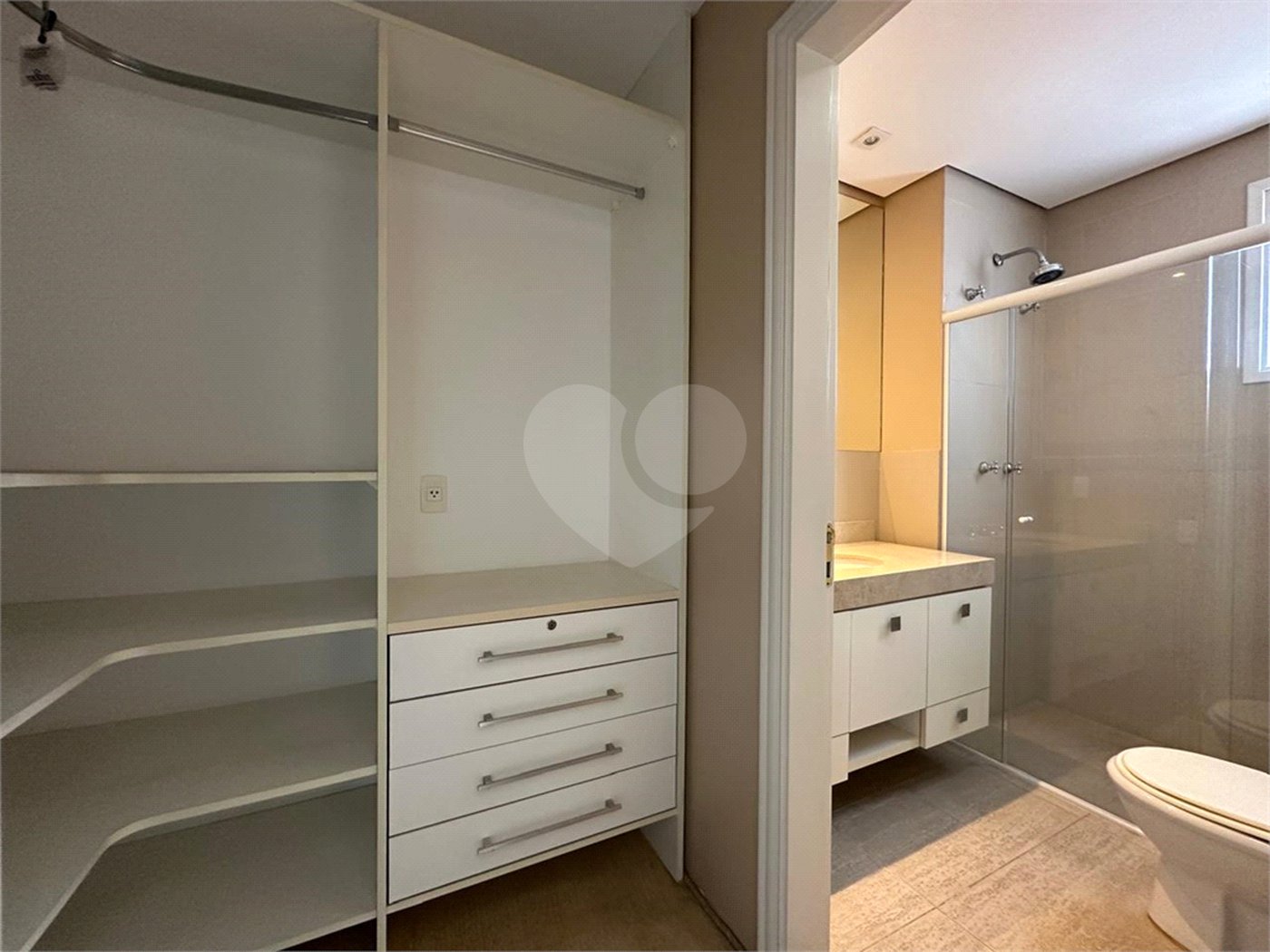 Apartamento para alugar com 4 suítes em Jardim Fonte do Morumbi, São Paulo, SP