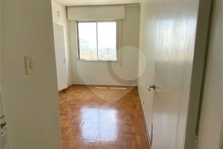 Apartamento à Venda | 327 m² | 4 dormitórios (1 suíte) | 2 vagas na Mooca!