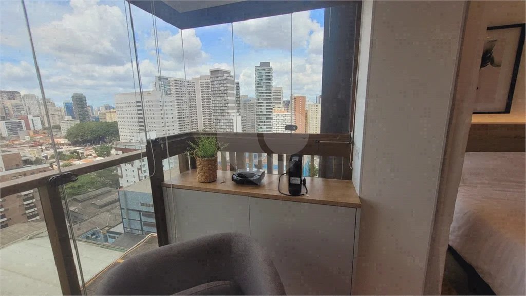 Studio sofisticado, totalmente mobiliado e pronto para morar