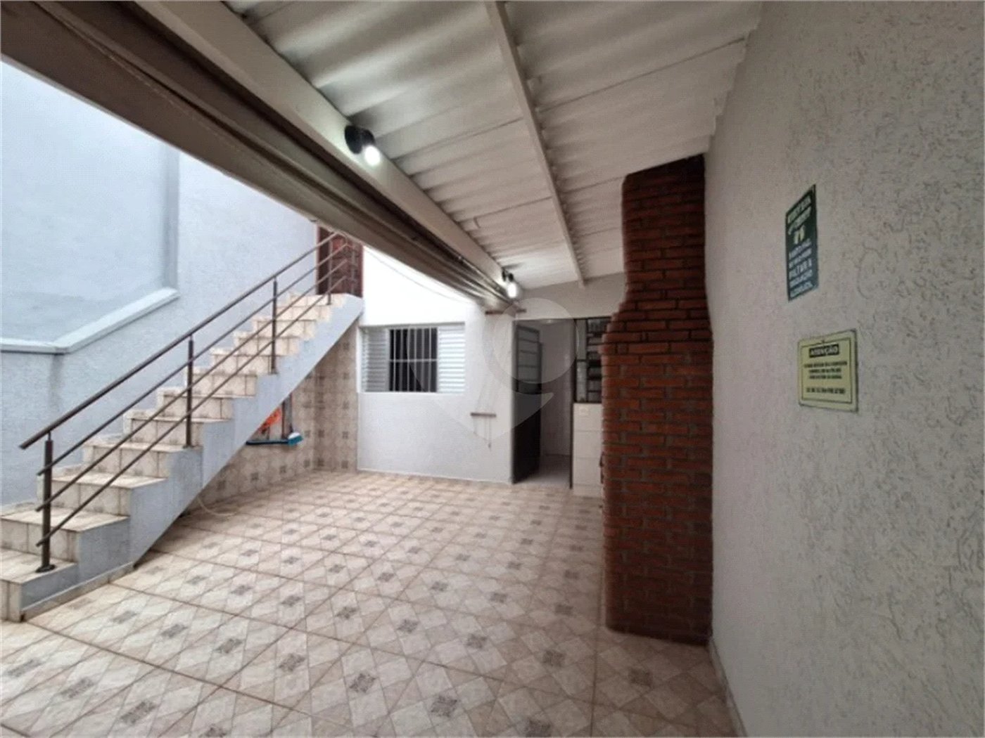 Sobrado com 2 dormitórios com 2 vagas de garagem