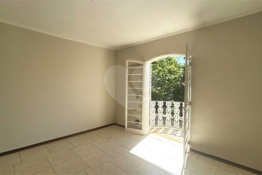 Venda Casa com 4 Dormitórios no Parque Santa Cecília