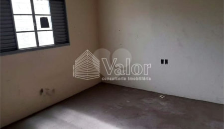 Casa à venda com 4 quartos em Jardim Cruzeiro do Sul, São Carlos, SP