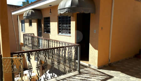 Casa à venda com 4 quartos, sendo 3 suítes,  em Jardim Quisisana, Poços de Caldas, MG