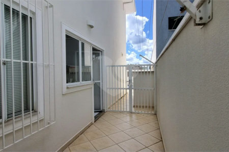 Lindo sobrado com 4 suites e piscina à venda, 365m², por R$ 2.450.000,00 no condomínio Villa Suiça, em Indaiatuba/SP.