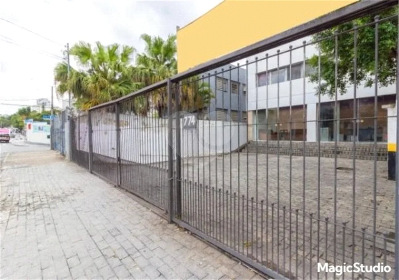 Prédio com 911m² , disponível para venda ou locação na Av. Washingtonís , em Santo Amaro.