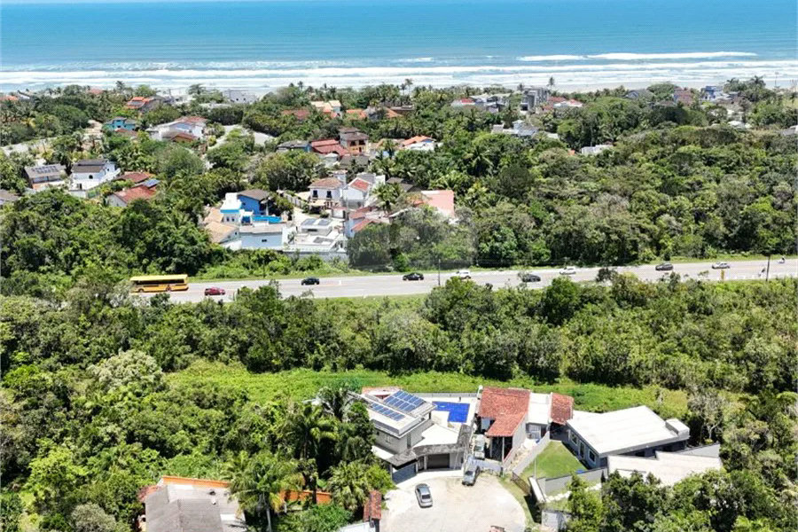 Terreno à venda em Costa do Sol, Bertioga, SP