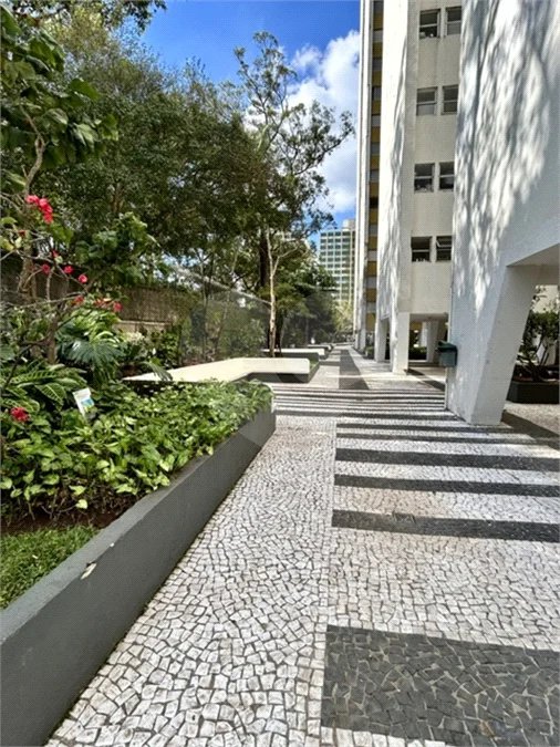 Apartamento de 105 m2, 3 dorms, 2 vagas livres em Perdizes