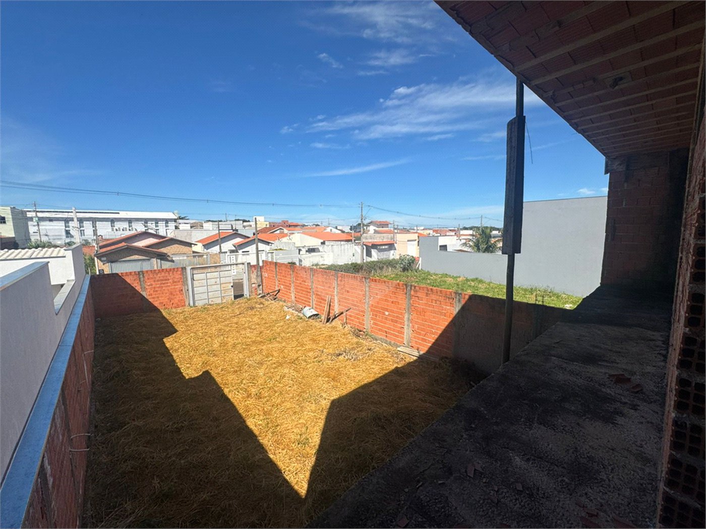 Terreno Murado de 250m2, em Jardim Embaré, São Carlos.