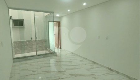 Sobrado à venda com 3 suítes em Vila Salete, São Paulo, SP