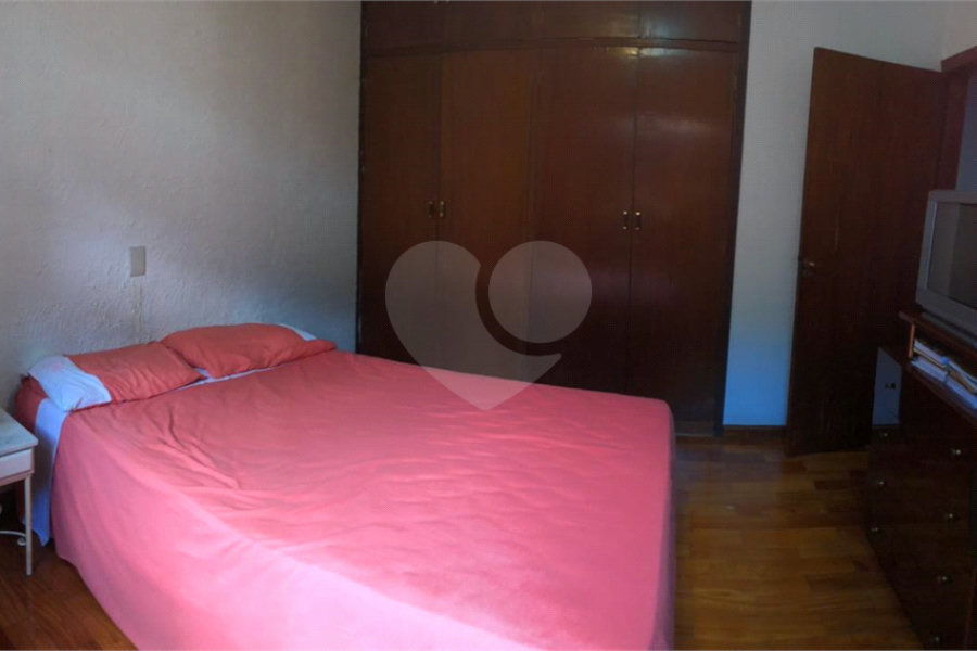 Casa Térrea Assobradada Barro branco 4 dorms 7 vagas