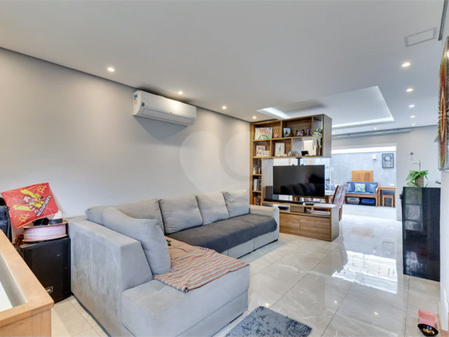 Casa à venda com 3 quartos, sendo 1 suíte,  no condomínio Terrara Townhouses, São Paulo - SP