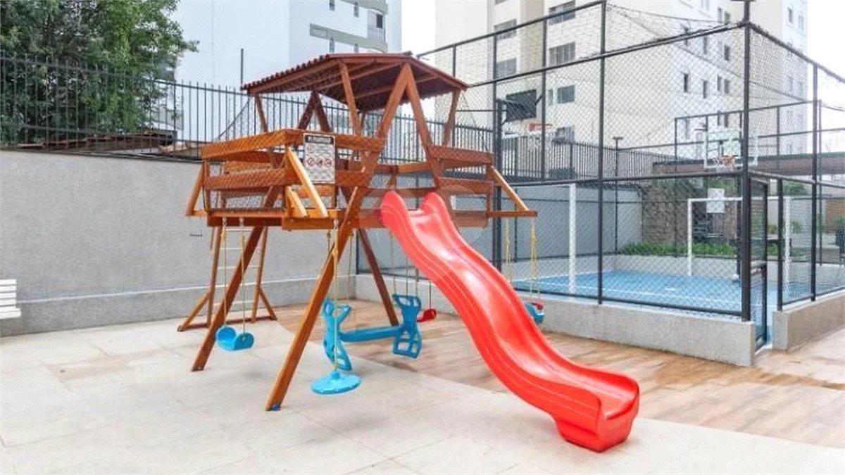 Apartamento à venda com 3 quartos, sendo 1 suíte, em Campo Belo, São Paulo, SP