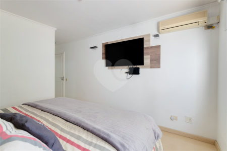 Casa à venda com 4 quartos, sendo 2 suítes, no condomínio Villa Franz Schubert, São Paulo - SP