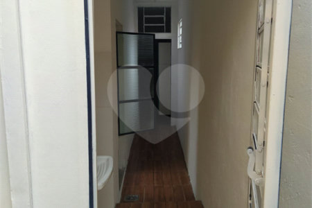 Casa térrea para venda ou locação no bairro Vila Costa do Sol.