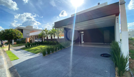 Casa à venda com 4 suítes no condomínio Damha II, São Carlos - SP