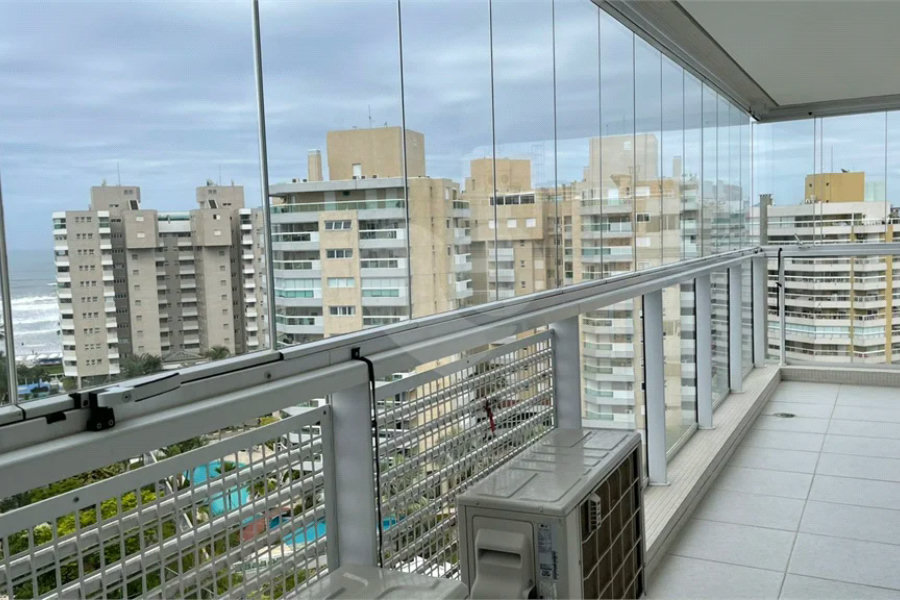 Apartamento à venda com 3 quartos, sendo 2 suítes,  em Riviera de São Lourenço, Bertioga, SP
