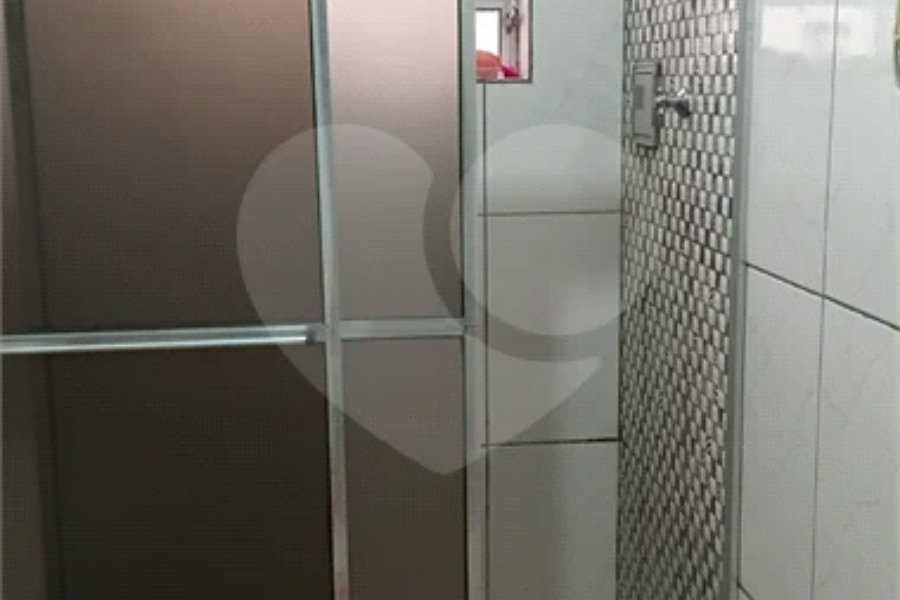 Térrea 02 dormitórios, localização privilegiada. Próximo a tudo