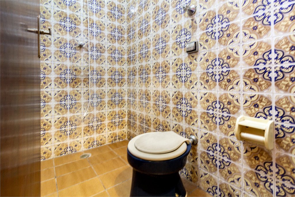 Casa Térrea à venda na Saúde c/285 m2 - Terreno de 392,50 m2 - 3 Quartos/2 Suítes/3 Vagas