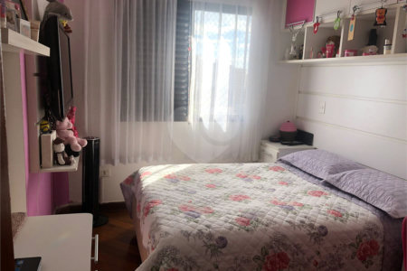Apartamento na Região do Anália Franco Próximo ao Shopping com 3 Dormitórios sendo 1 Suíte e 2 Vagas de Garagem