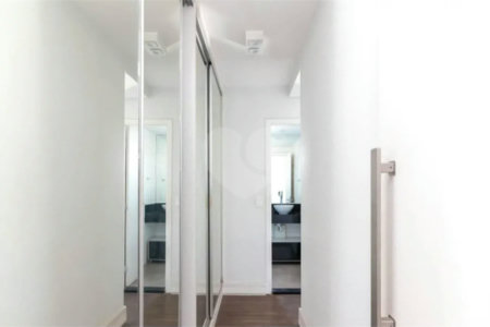 Apartamento próximo ao Shopping Santana Parque