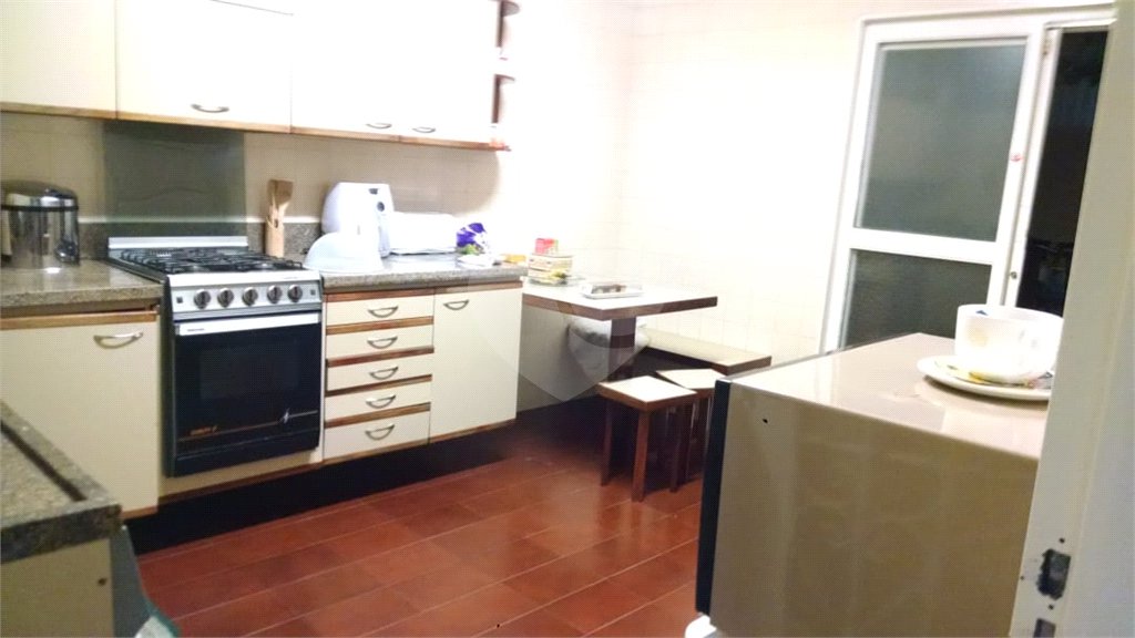 Imóvel para venda ou locação na região Central .