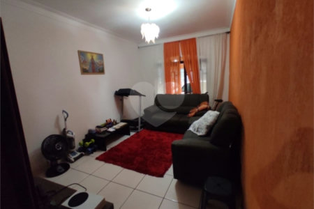 CASA A VENDA NO BAIRRO NOVO HORIZONTE COM 200M², 4 DORMITÓRIOS, 2 BANHEIROS, 2 VAGAS, SJC