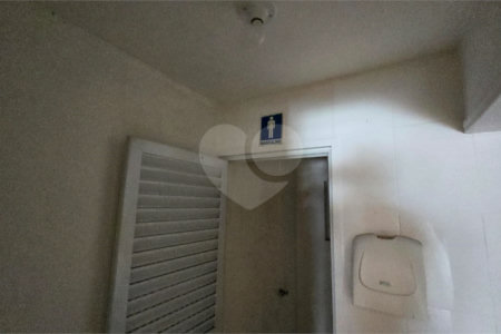 Salão 110m² comercial na Lucas Nogueira Garcez - Atibaia- SP