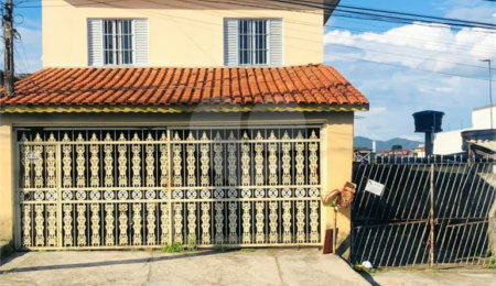 Casa à venda com 4 quartos, sendo 2 suítes, em Vila Paulista, Mogi das Cruzes, SP