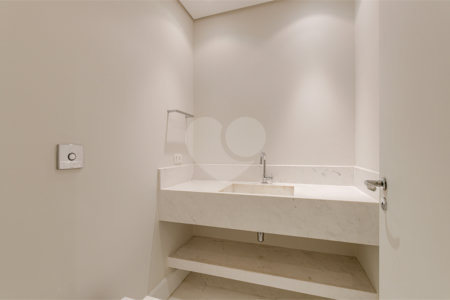Apartamento à venda ou para alugar com 4 suítes em Alto da Boa Vista, São Paulo, SP