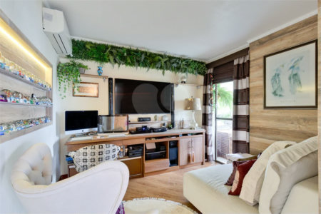 Apartamento à venda com 3 quartos, sendo 1 suíte, em Jardim Marajoara, São Paulo, SP