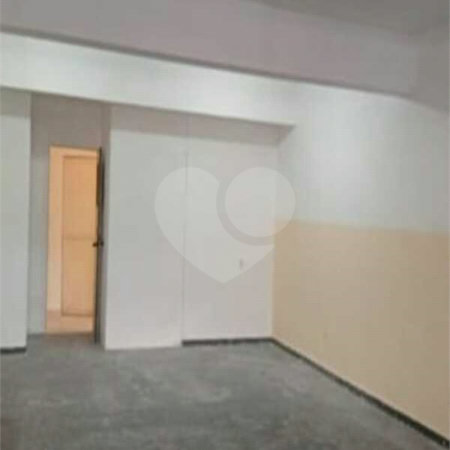 Indaiatuba - Salão Comercial - Vila Pires da Cunha - IPTU: R$ 168,00 - Venda: R$ 380.000,00 - Excelente oportunidade - Este salão comercial está localizado na Vila Pires da Cunha, ao da Avenida Ario Barnabé, no Jardim Morada do Sol. - Uma área em crescente valorização
