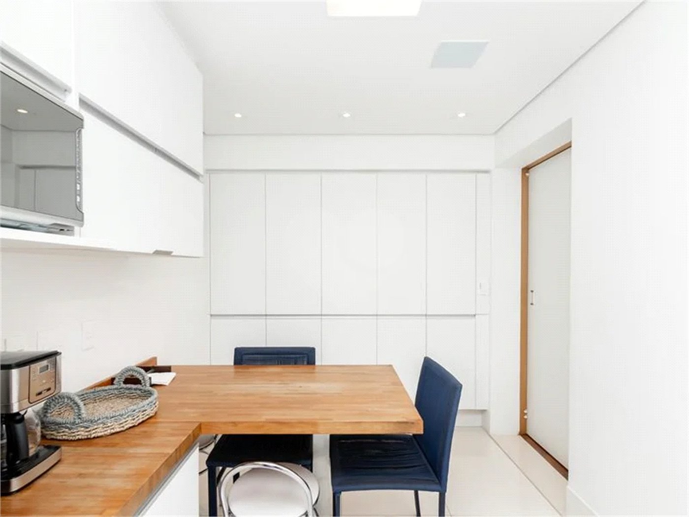 Apartamento à venda com 3 suítes em Vila Mariana, São Paulo, SP