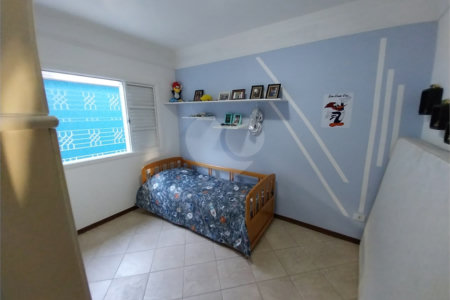 Sobrado à venda com 5 quartos, sendo 1 suíte,  em Terra Nobre, Louveira, SP