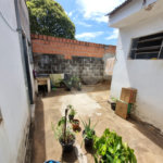 Casa térrea a venda na Vila Lutfalla