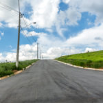 Terrenos a partir 300 metros em condomínio fechado e pronto para construir, aceita financiamento