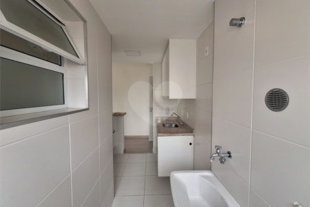 Apartamento à venda em Vila Gumercindo – 55m²