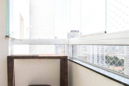 Apartamento Condominio Clube em Pinheiros com 90 m² Útil com 3 dormitórios sendo 1 suíte com 1 Vagas